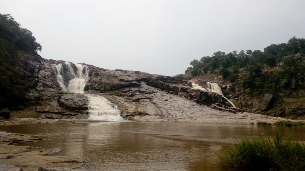8 Beautiful Waterfalls near Hyderabad